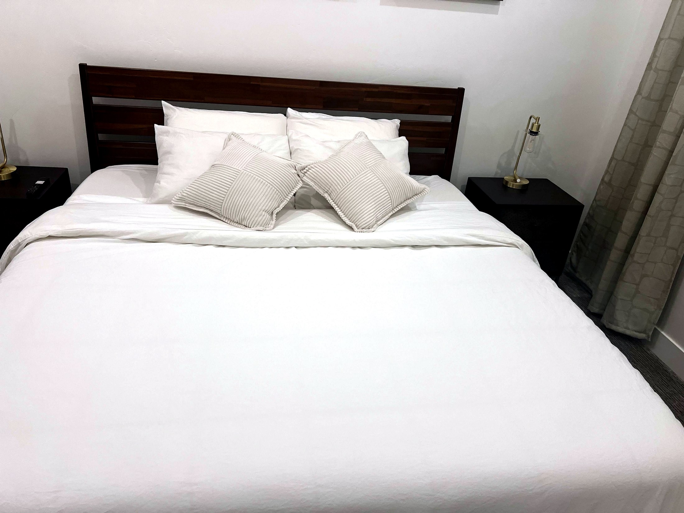 Bedroom reset for recurring residential cleaning