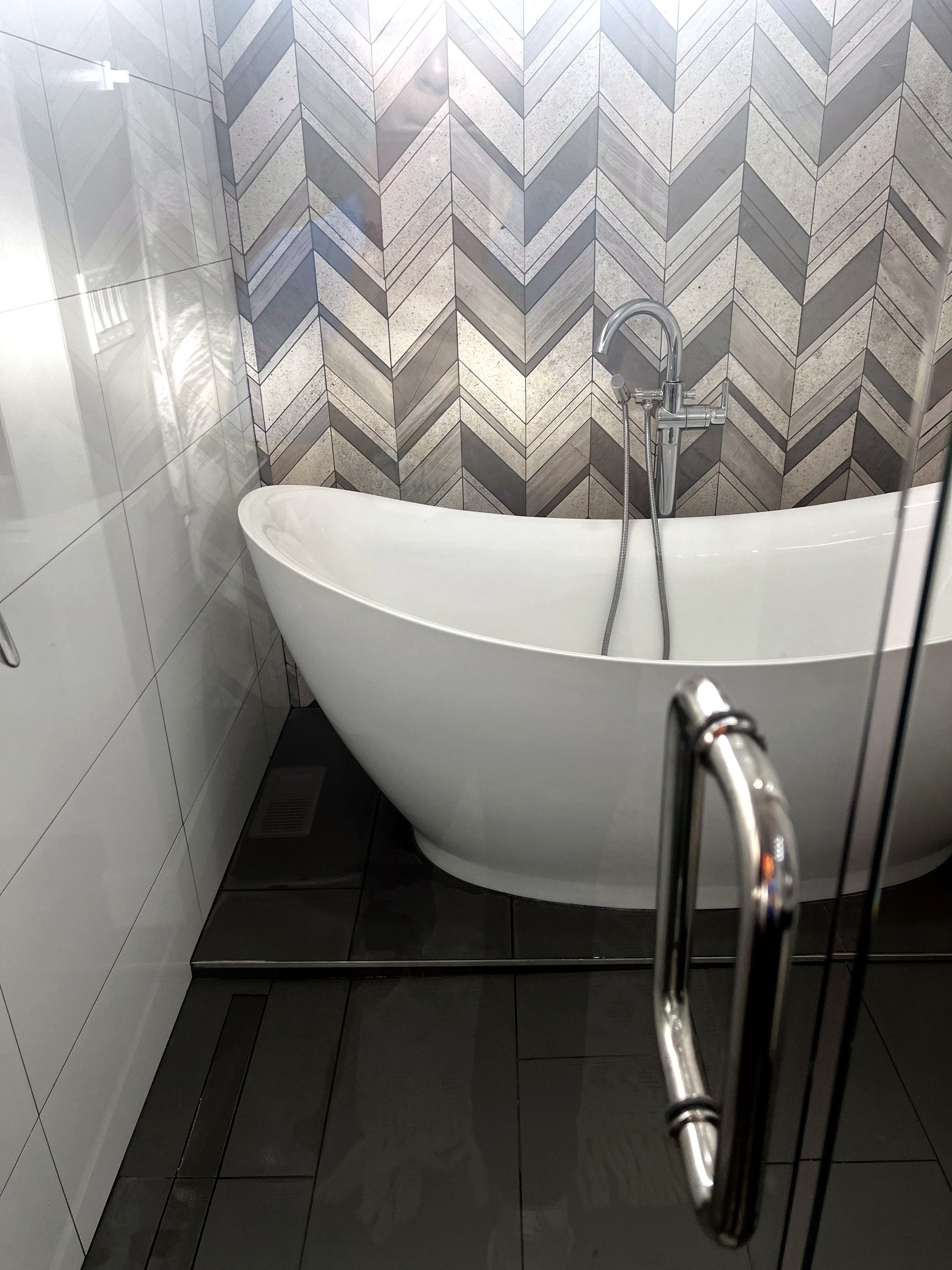 Detailed shower cleaning for a one-time deep clean